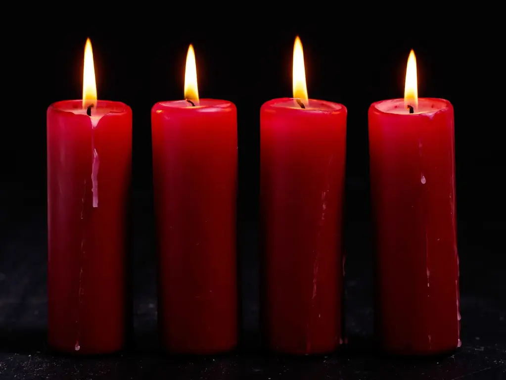 紅色祭祀蠟燭